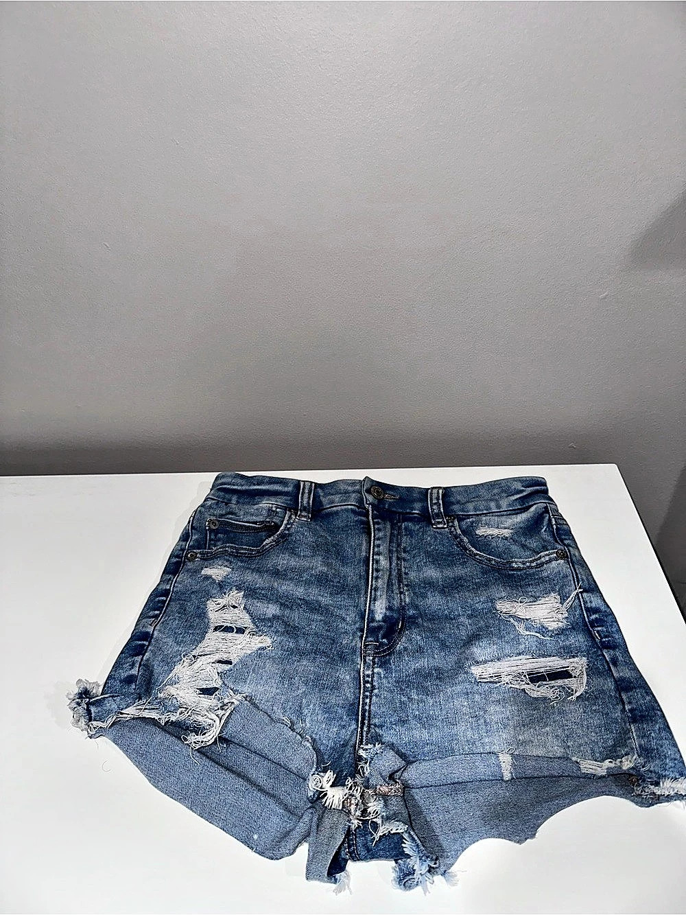 American Eagle Distressed Denim Jean Shorts Blue Size 6